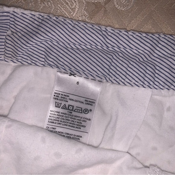 Bundle of Old Navy Eyelet Shorts - Picture 4 of 7